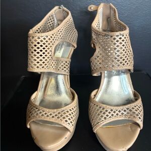 Women's Tan Peep-Toe Heels